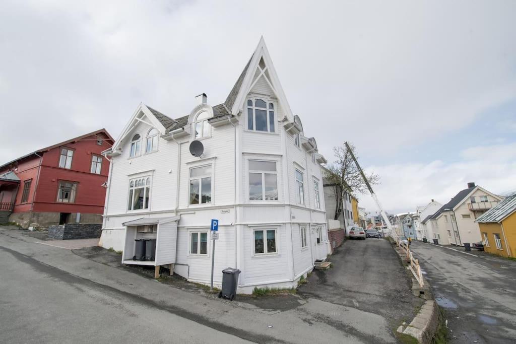 Enter Tromso - Exclusive 4 Bedroom Villa Екстериор снимка